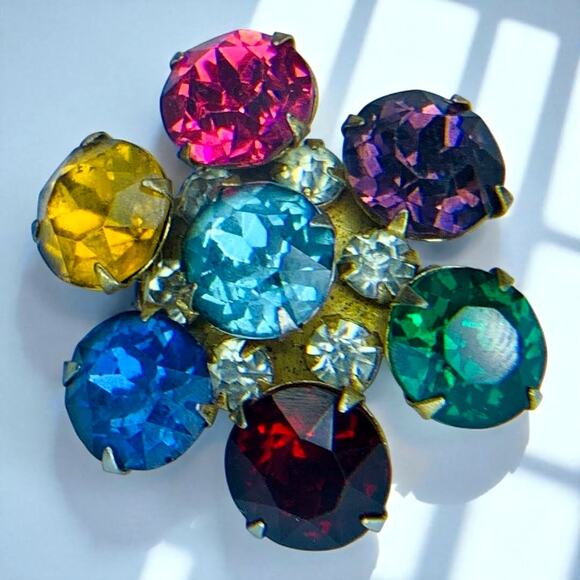 Vintage 50s Rainbow Pin - Rivet Style Scatter Pin Brooch - Picture 1 of 8